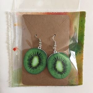 NWT Kiwi Print Earrings